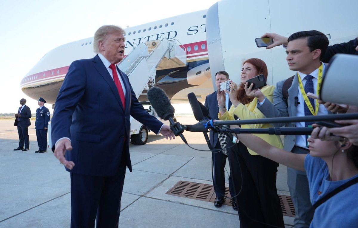 Etats-Unis : Trump interdit l’accès à la Maison-Blanche à CNN, Politico et MSNow