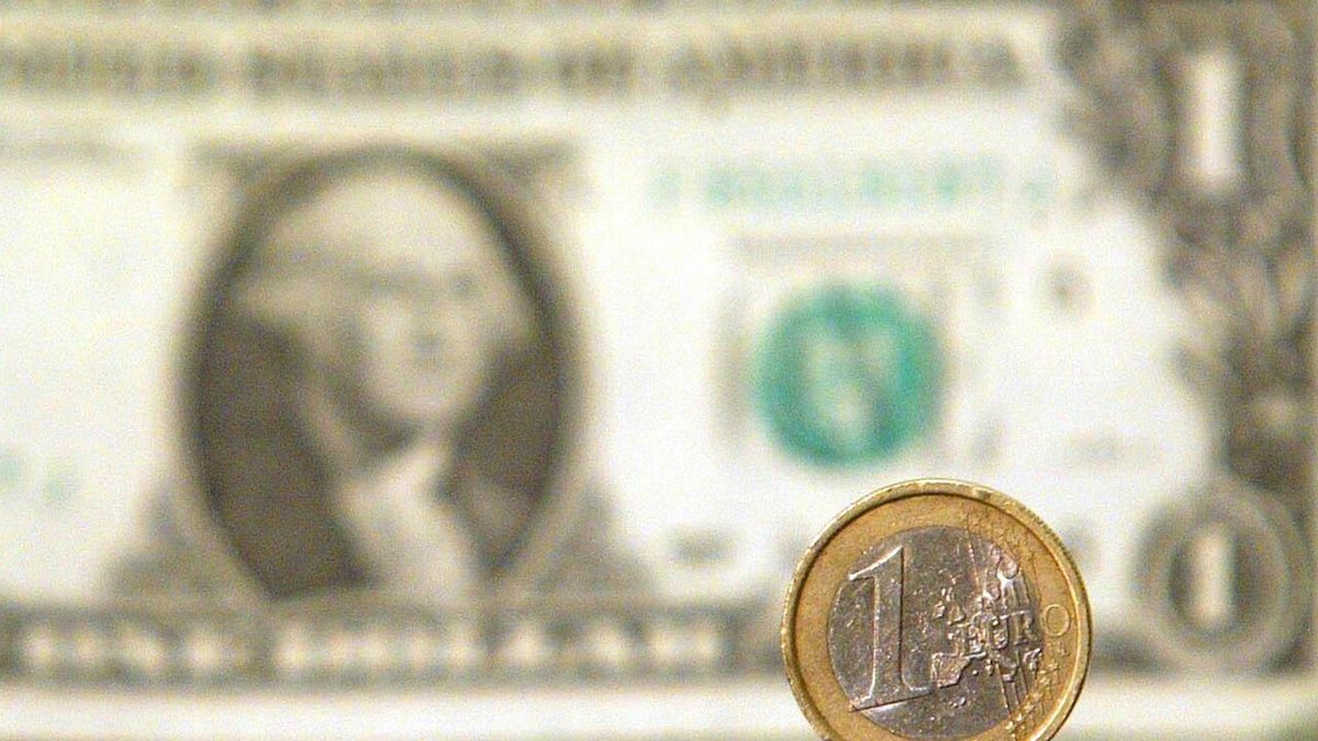 L'euro è stabile sul dollaro a 1,1610, in calo sullo yen