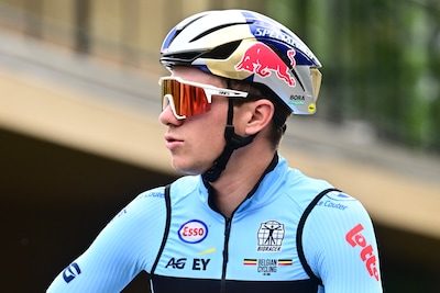 Voor het eerst volledig verkeersvrij: Remco Evenepoel en co verkennen om 15 uur Belgische tijd parcours van tijdrit