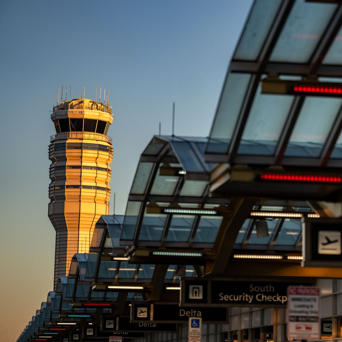 F.A.A. to Roll Out New A.I. Tool for Washington Airports