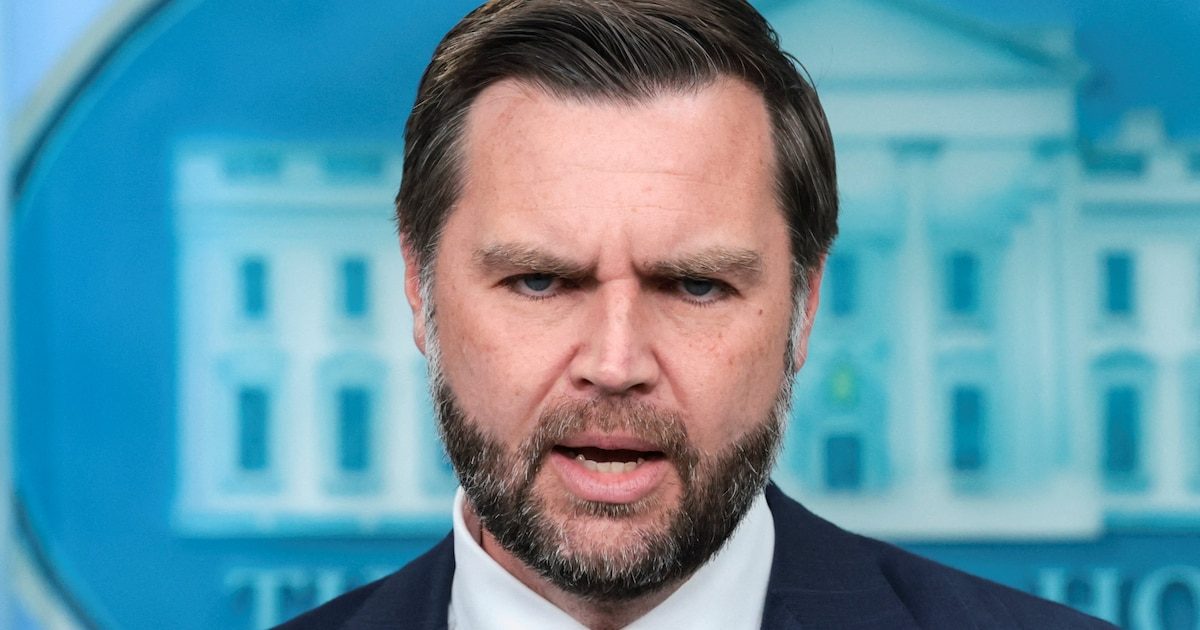 "Il est passé du côté obscur" : J.D. Vance, sa "stratégie de l’idiot" décryptée par David A. Graham
