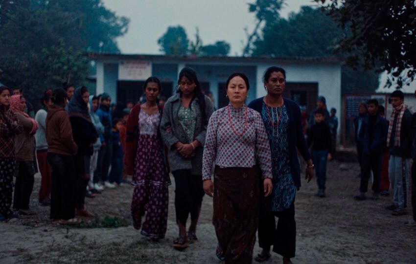 “Les Éléphants dans la brume”, un thriller népalais peuplé de mystique