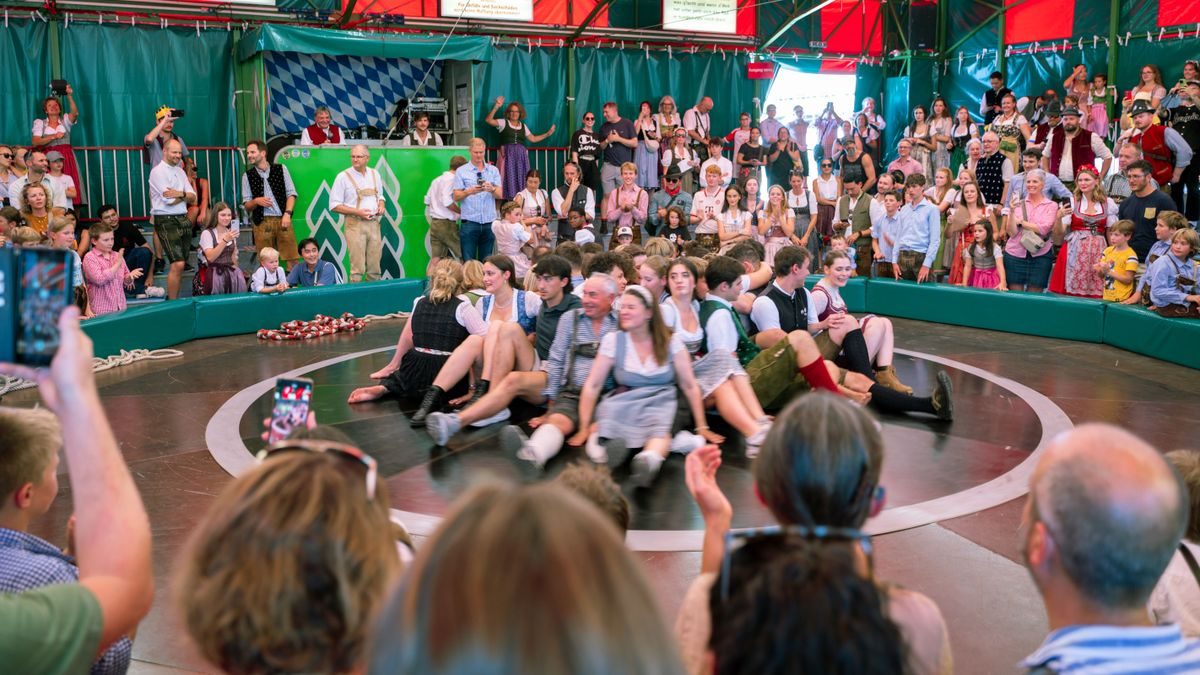 Upskirting beim Oktoberfest: Warum das »Teufelsrad« für Frauen gefährlich ist