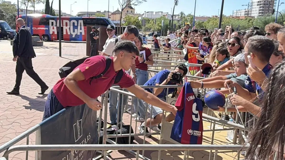 El Barça, rumbo a Sevilla con un debut en la lista