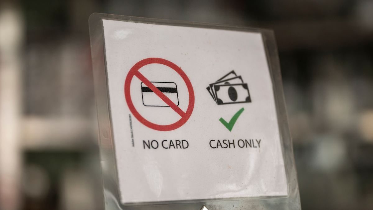 Überall auch mit Handy zahlen: Klingbeil will "Cash only" in Geschäften beenden