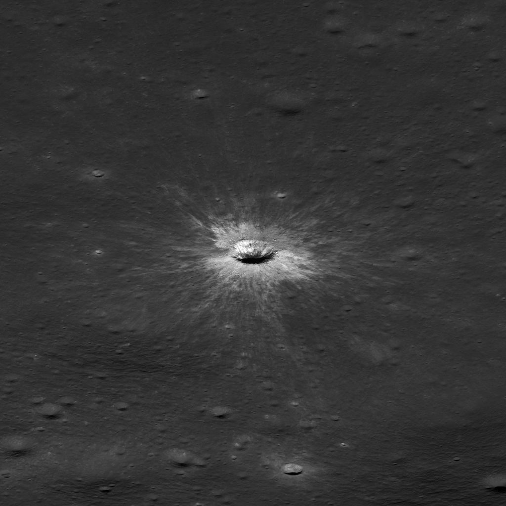 The Moon Just Got a Massive New Crater That's Wider Than Two End-to-End Football Fields. It's a 'Once-in-a-Lifetime Obs…