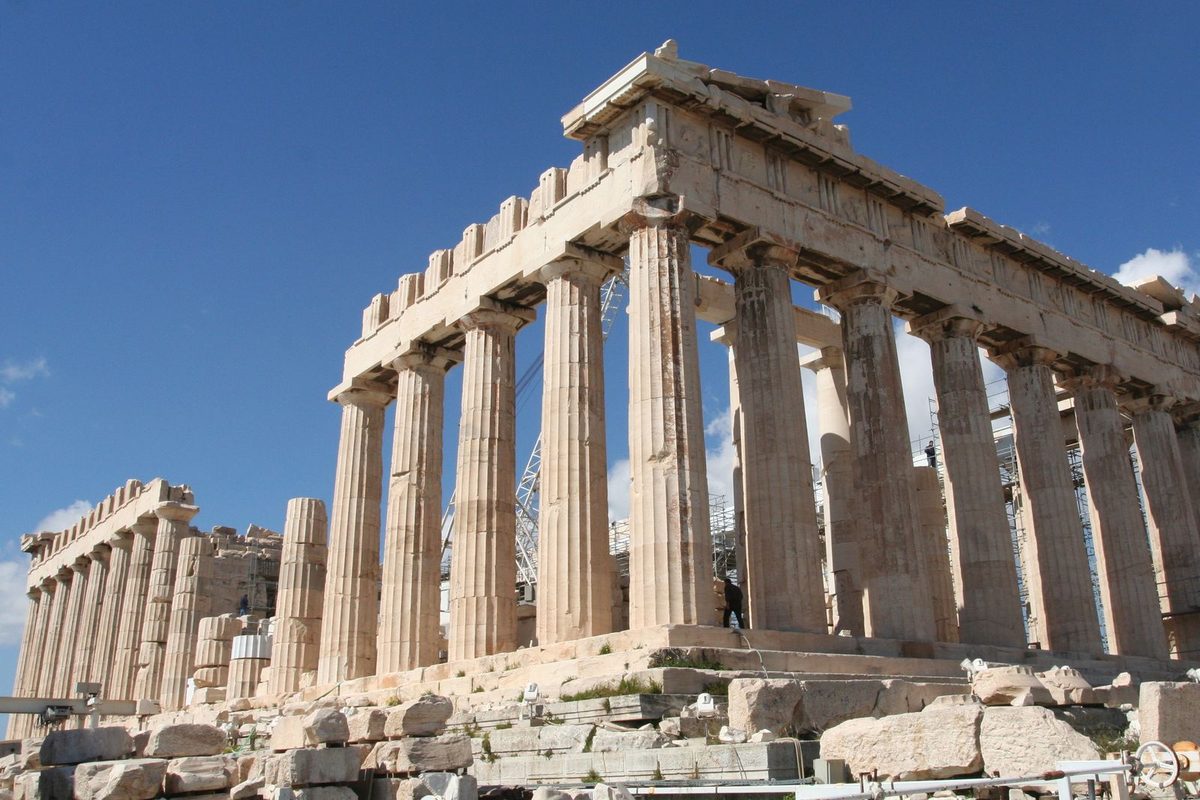 Centuries Ago, an Architect Characterized the Parthenon’s Curves as a Clever Optical Illusion. Now, a Mathematician Beg…