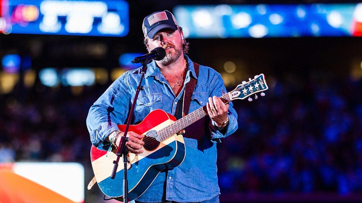 Country singer Ernest says he felt 'lost' after abruptly leaving Ella Langley's tour
