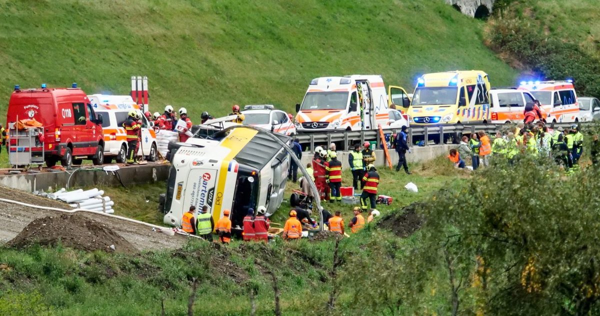 Tragiczny wypadek w Szwajcarii, wiele zabitych i rannych. Trwa akcja służb
