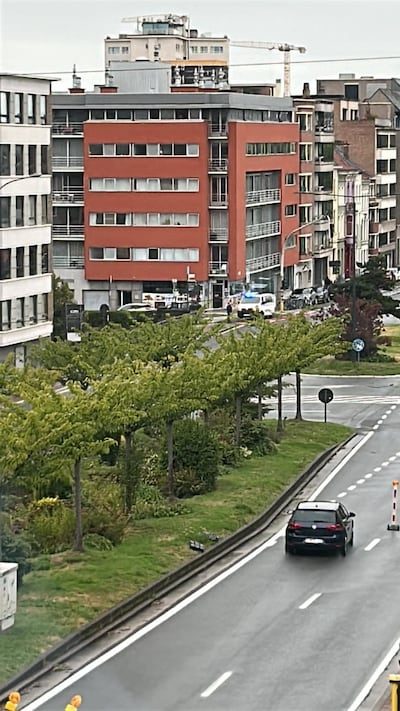 Bommelding op Gentse school, straat volledig afgesloten: “We nemen de melding serieus”