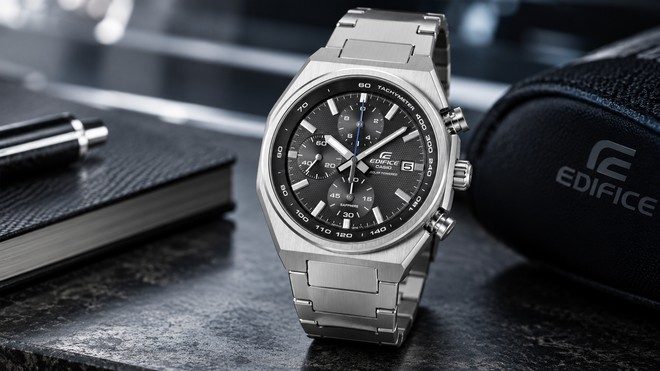Casio Edifice EFS-S660: zaffiro e ricarica solare a meno di 200 euro