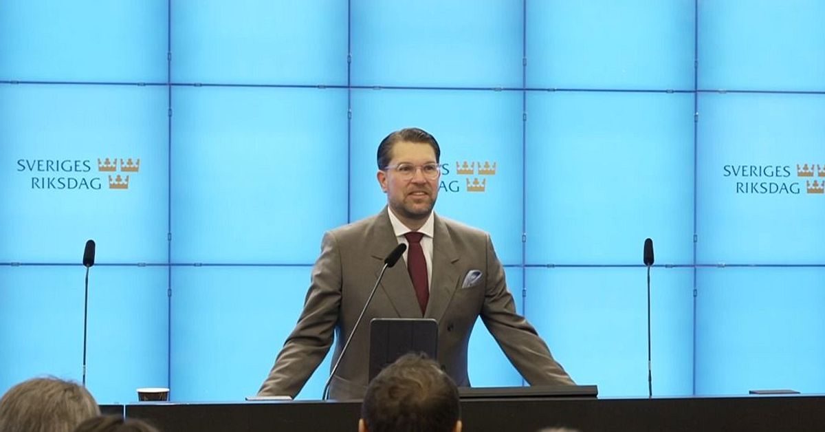 Jimmie Åkessons (SD) attack mot V: ”Ingen normal människa röstar på ett sådant parti”