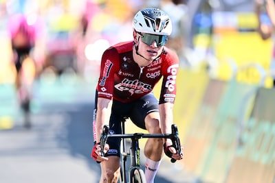 Lennert Van Eetvelt gaat als leider naar zware slotrit in Slovakije - Davide Piganzoli wint tijdrit in Luxemburg, waari…