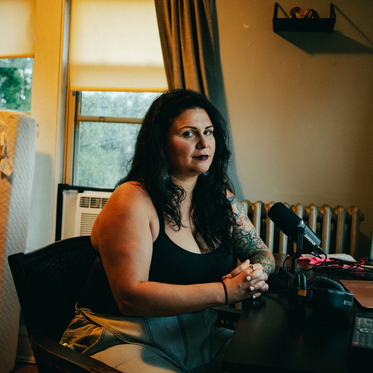Her Brother’s Dying Wish Was to Make a Podcast. First They Had to Make Up.
