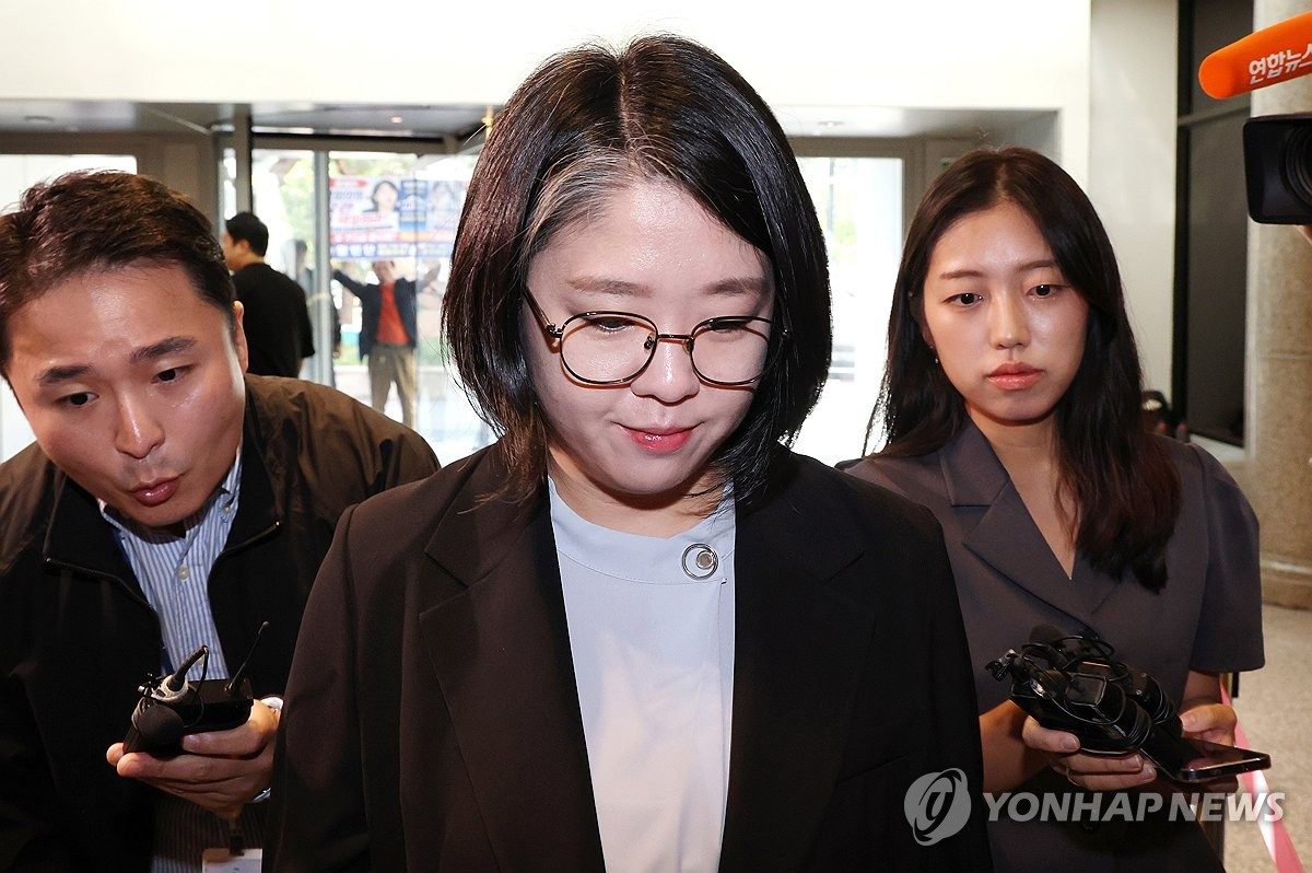 민심악화에 與 '용혜인 리스크' 우려…'김승원 지키기'엔 총력