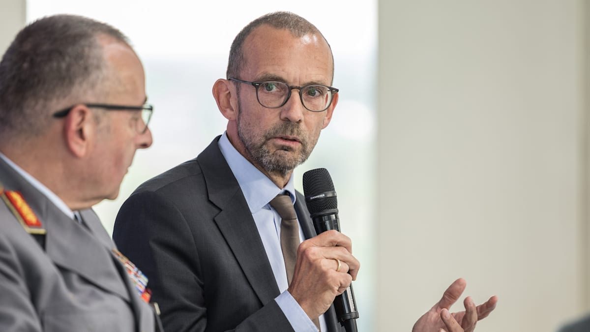 „Der Verteidigungsminister muss jetzt schnell handeln …“, mahnt CDU-Politiker Röwekamp