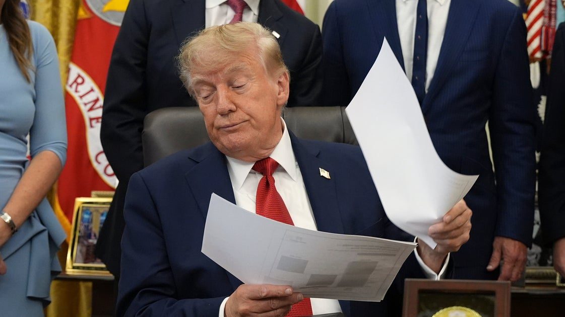 Fox News Personalities Blast Trump's Decision To Ban 3 News Outlets From White House