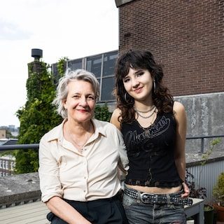 Ingrid (59) en Rivka (19): ‘Haar broer is al een tijdje uit huis, dus nu hebben we een leeg nest en ik merk dat ik dat…