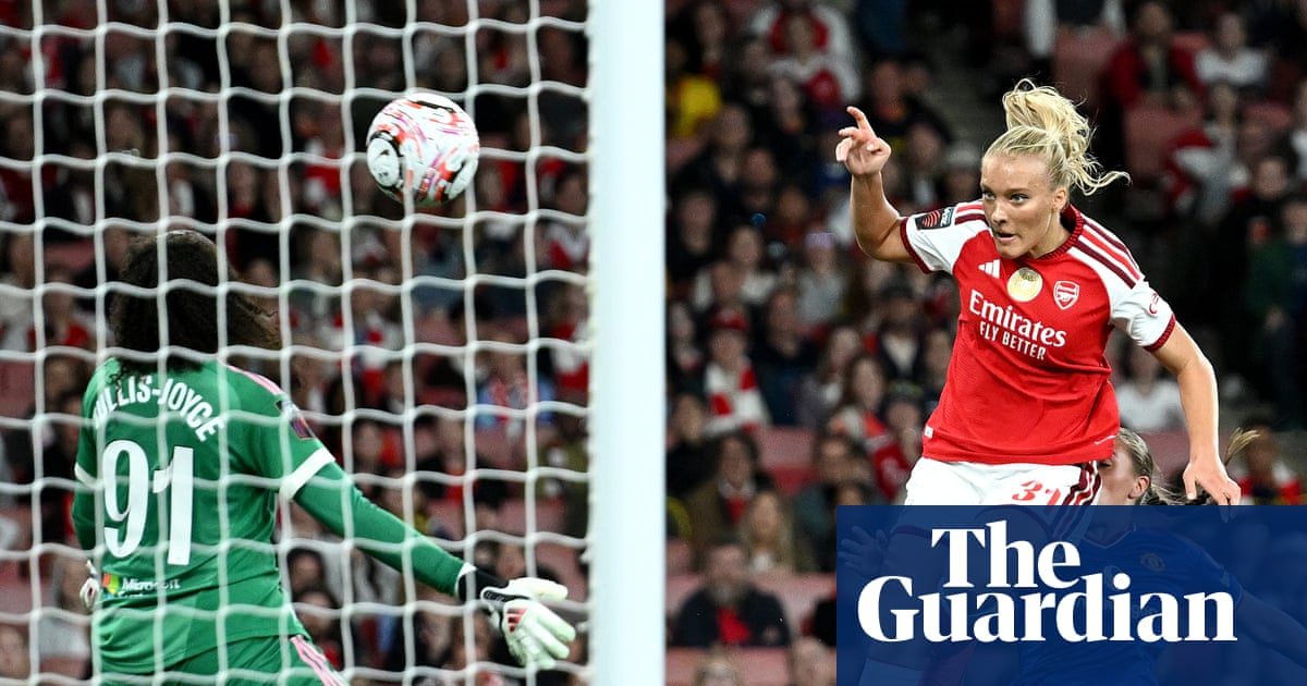 Holmberg rescues point for Arsenal but Manchester United off the mark
