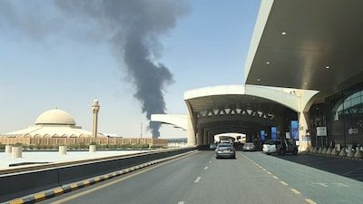 "Un grand nombre de missiles et de drones": attaques des Houthis contre des “sites sensibles” à Ryad