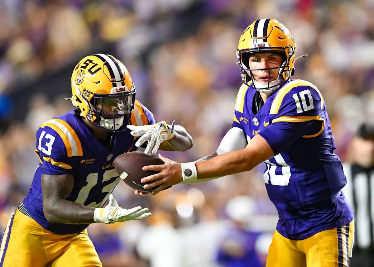 Dilin Jones injury update: Latest news after LSU RB exits game, returns