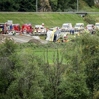 Doden en tientallen gewonden bij ongeluk met Nederlandse bus in Zwitserland: dit is wat we nu weten