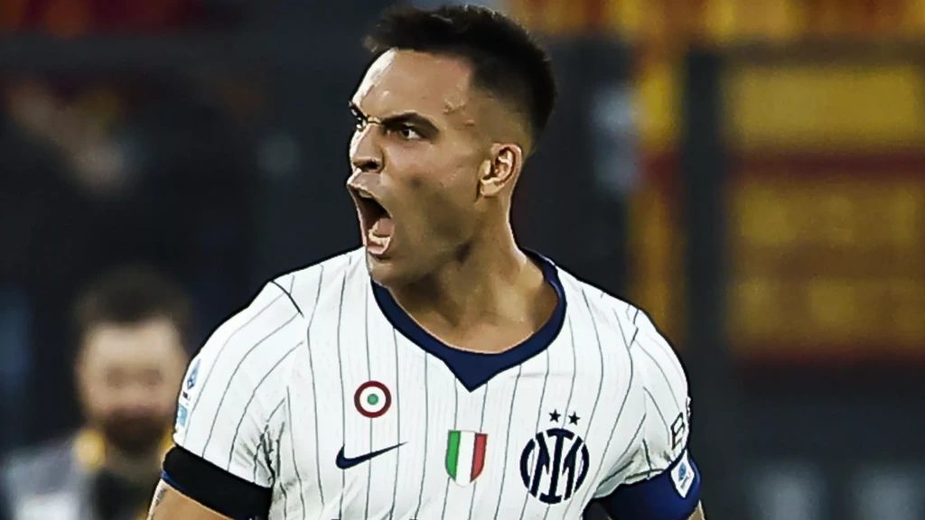 Martínez redt punt voor Internazionale in wervelende topper tegen AS Roma