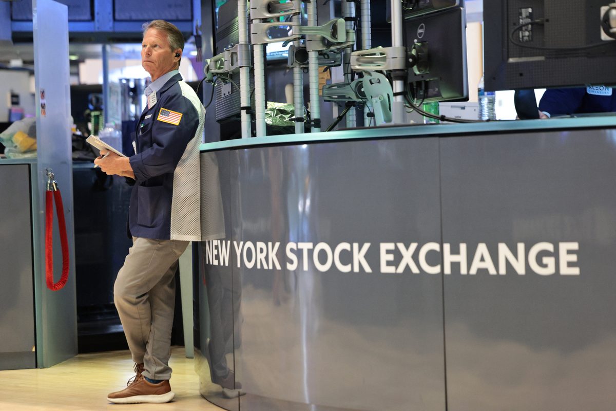 Stock market today: Dow, S&P 500, Nasdaq slip as oil prices rise