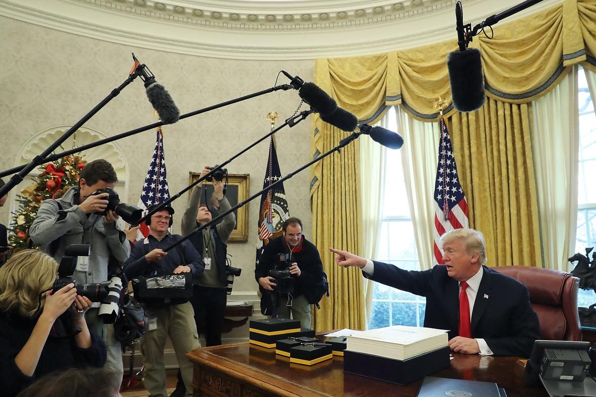 Après une décision de Trump, des journalistes de CNN et d’autres médias empêchés d’accéder à la Maison-Blanche