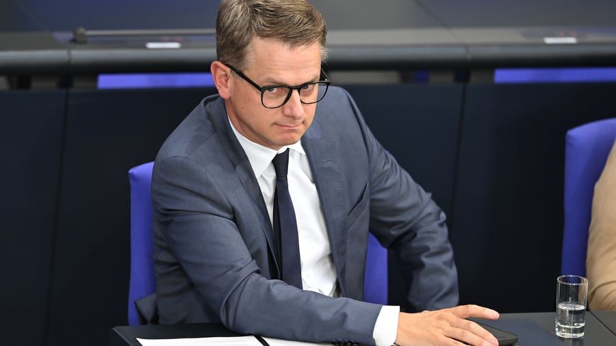 Gesundheitspolitik: Kassen sollen Beitragsanhebung doch mitteilen
