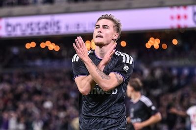 Aucun problème pour Anderlecht contre Zulte Waregem, doublé pour Winkler