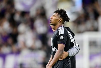 “Hij is naar het ziekenhuis voor een scan”: Anderlecht vreest hersenschudding bij smaakmaker Tawfik Bentayeb na stevige…