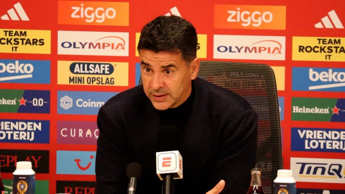 Míchel verklaart basisplaats Dolberg: 'Tolu was wat ziekjes'