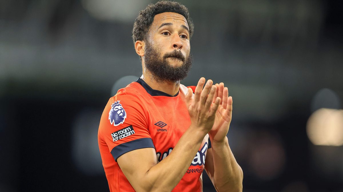 Oud-Engels international Andros Townsend ontsnapt aan ernstige verwondingen na aanrijding door veldwals