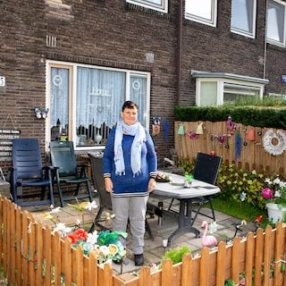 Amsterdammers over de liefde voor hun voortuin: ‘Het liefst zet ik mijn bed er ook nog neer’