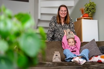 De nieren van Fien (5) lekken eiwitten: ‘Je bent er iedere dag mee bezig’