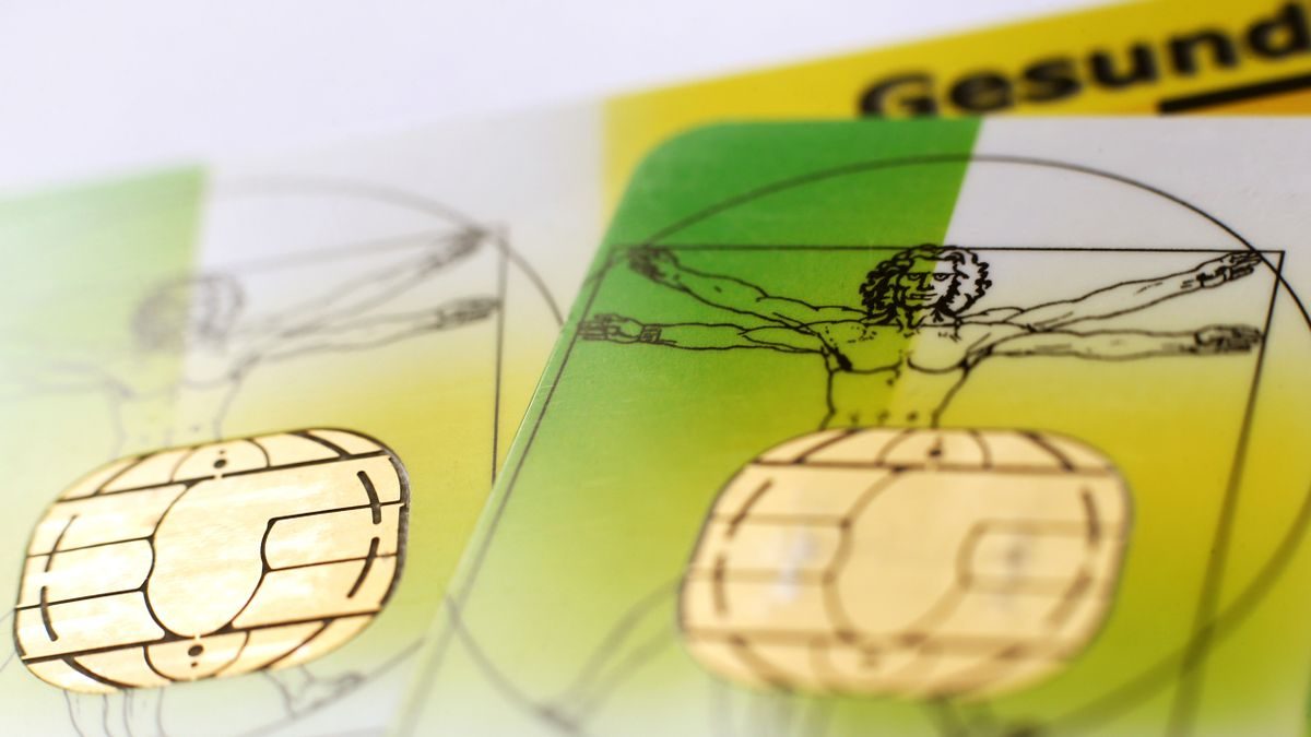 Krankenkassen: Beitragserhöhung ohne Vorwarnung – Verbraucherschützer kritisieren Regierung
