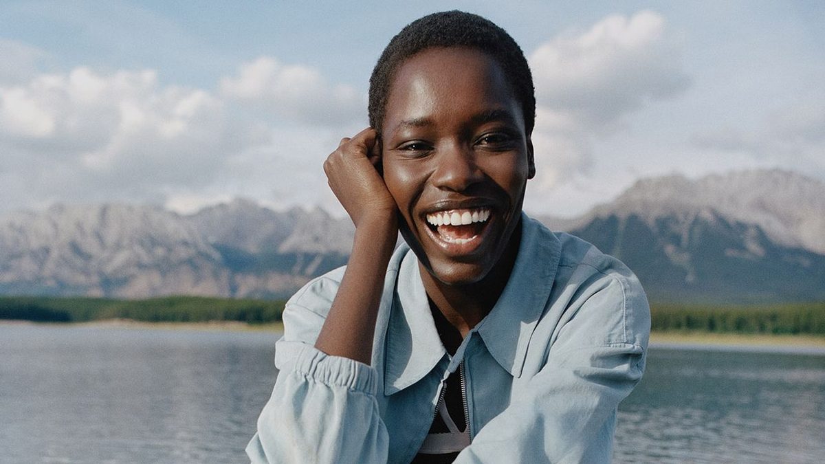 The 3 Best Electric Flossers To Upgrade Your Oral-Care Routine