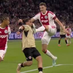 Excelsior wilde penalty tegen Ajax na 'trap in gezicht': 'Bloed aan overgehouden'