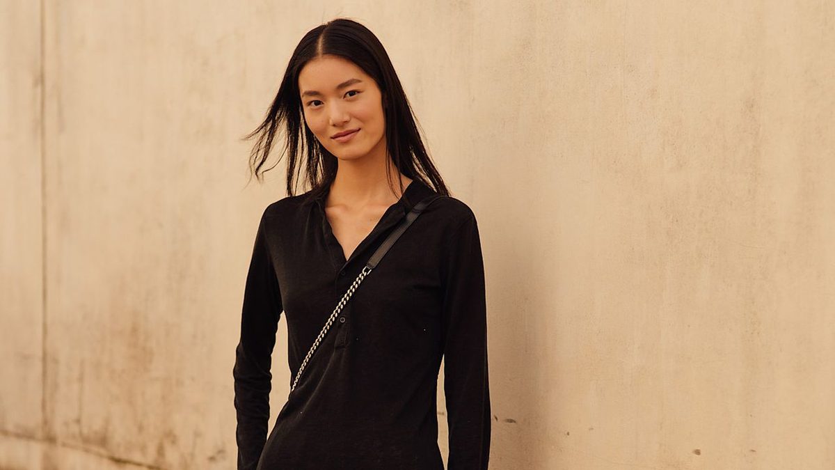 How To Style Mary Janes For Autumn, According To The Street-Style Set