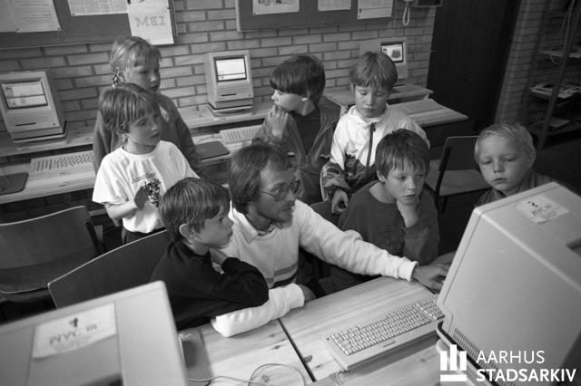 Engang skulle skærme gøre skolen bedre