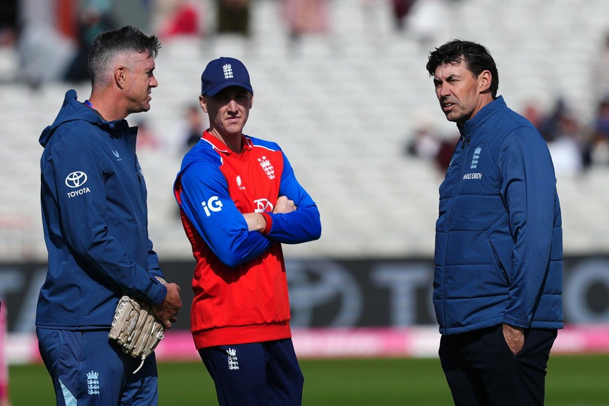 Stephen Fleming hopes his ‘tour of love’ takes England back to number one