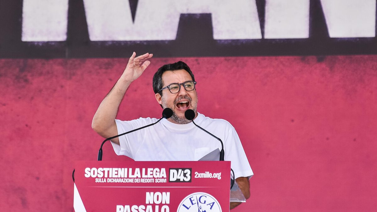 Salvini, domani proporrò Congresso straordinario a ottobre