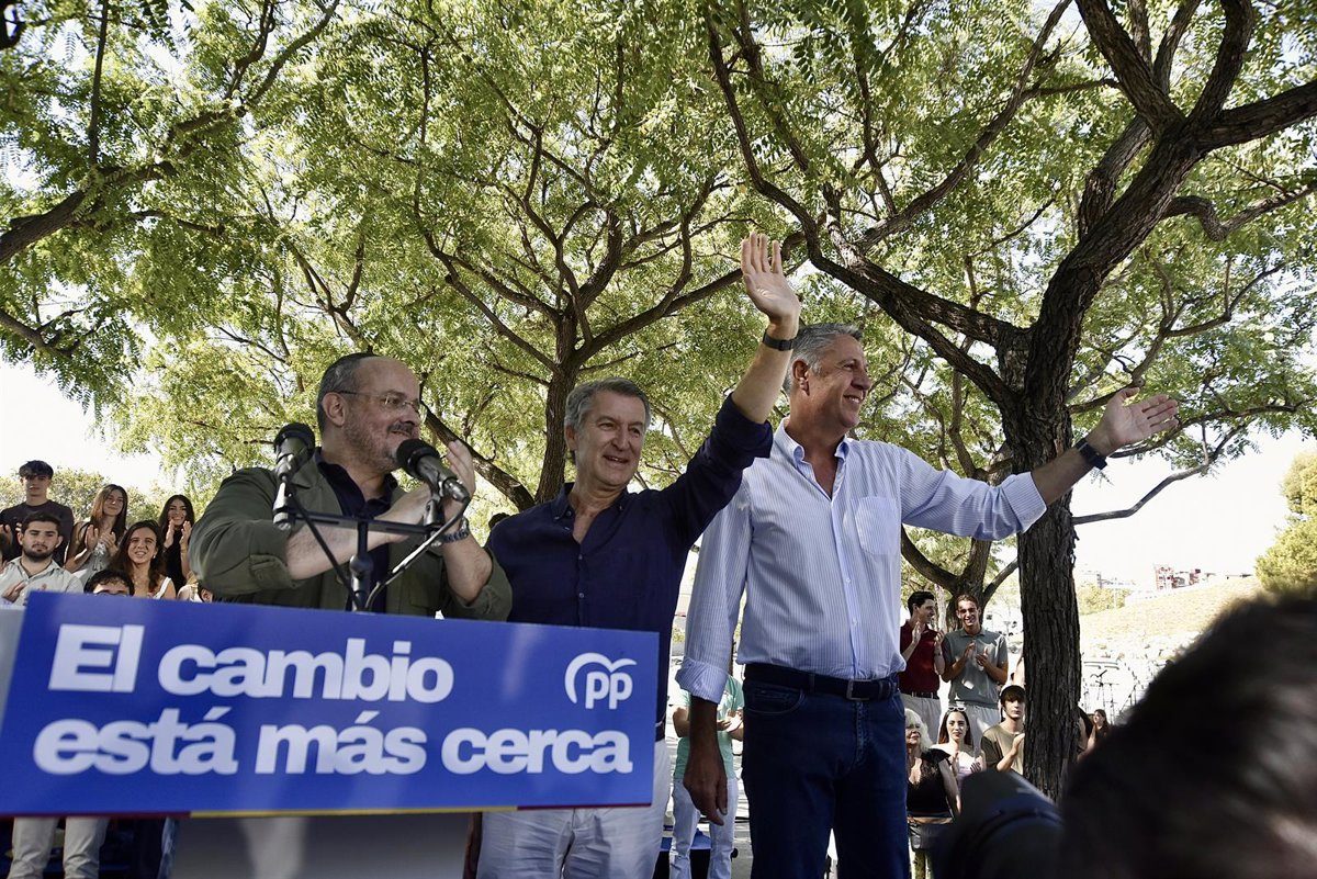 Feijóo pide revisar como se concede, se mantiene y "se puede perder" la nacionalidad