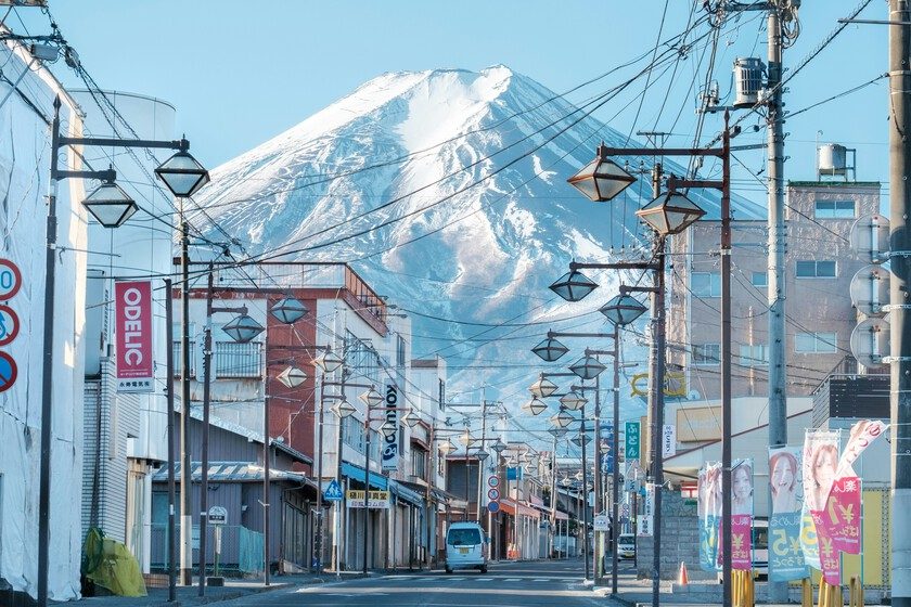 En Japón están hartos de los turistas que se pierden en el monte Fuji. Así que empezará a cobrarles por los rescates