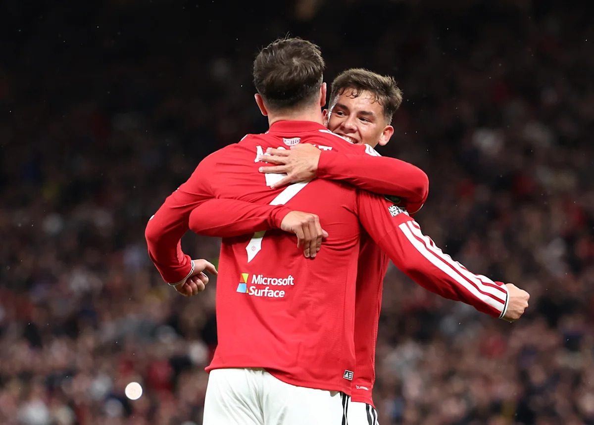 🚨 Fulham-Manchester United XIs: Gonzalo starts; Andrey Santos benched
