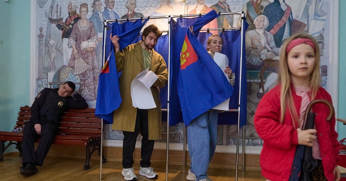 Cinq têtes d'affiche, bureaux submergés..: en Russie, une dernière journée de vote sous tension