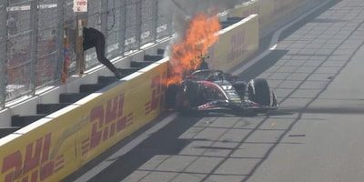 Auto vat vlam na zware crash tijdens vrije training F2, telefoon Antonelli ontplofte na zege in Italië