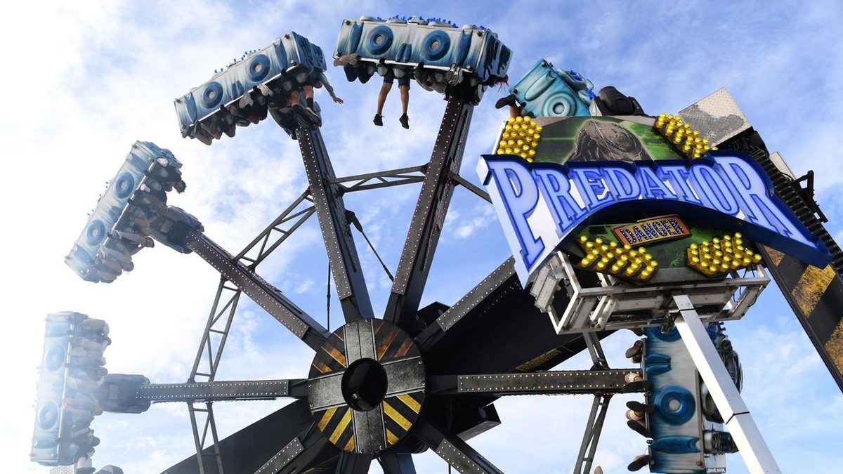 Oktoberfest: Fahrgäste hängen minutenlang kopfüber in Wiesn-Karussell fest