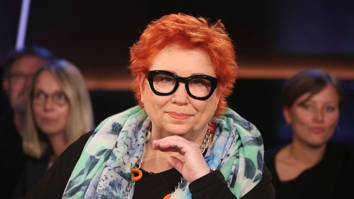 Barbara Salesch: Trotz Armbruch zum Dreh für neuen Krimi angetreten